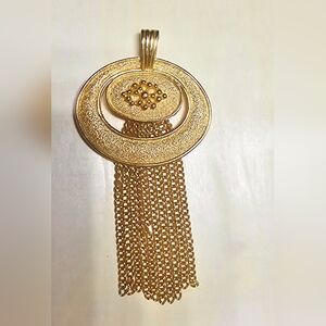 Vintage AvonLuxurious Gold Tassel Pendant For Necklace